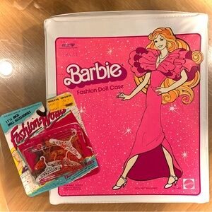 Vintage BARBIE FASHION DOLL CASE, #1002 SUPERSTAR 1982, & pkg of hangers, 1988